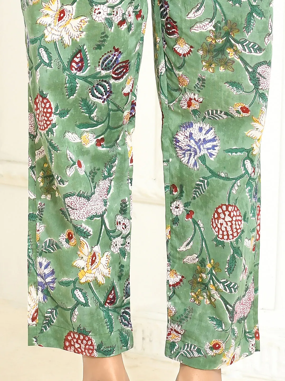 Dhanvi Cotton Floral Hand-Printed Co-Ord Set