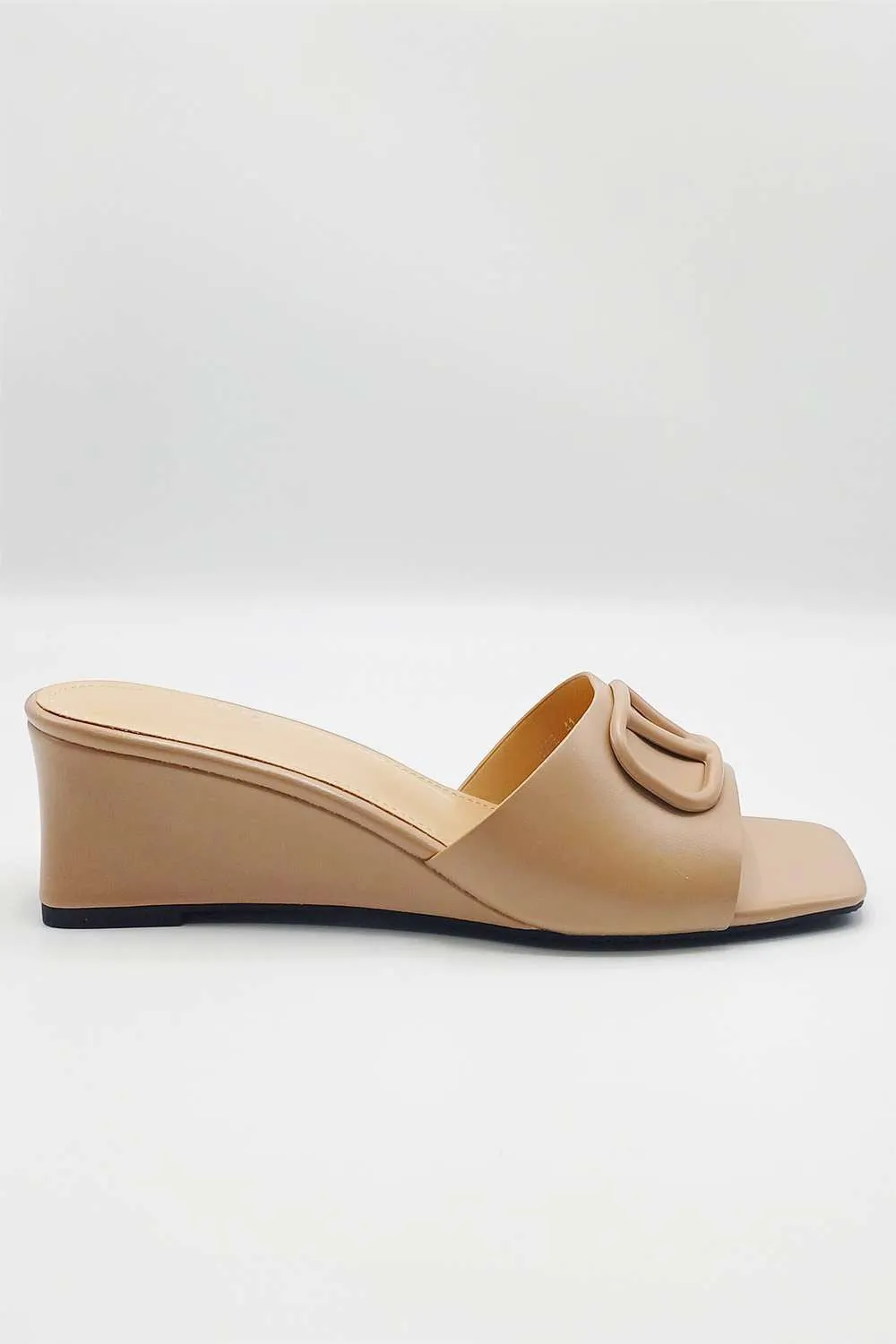 Heidi V Brooch Detail Wedge Mules in Nude